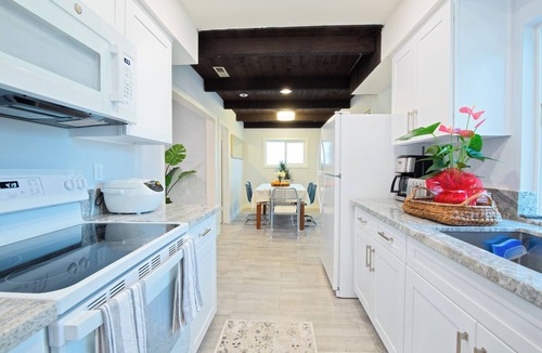 Midway City Villa | A Tranquit Retreat Near Disneyland and OC Gems