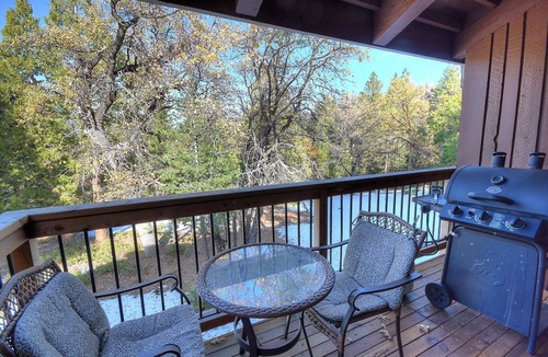 Yosemite West Condo | (A211) Loft Condominiums
