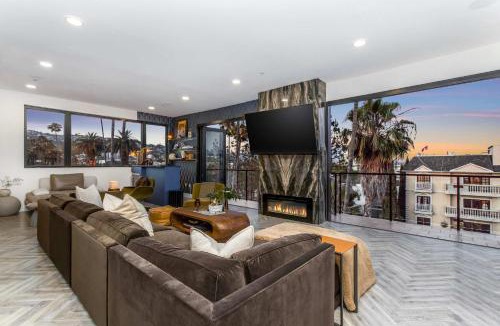 Beverly Grove Apartment | Abrakadabra The Architect's Ultra Luxury Residence