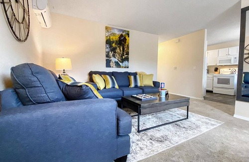 Rockrimmon Condo | ★Academy Hideaway With View! Sleeps 4 with AC!★