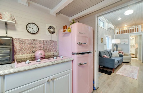 Woodland Park Apartment | Adorable Tiny Home w/Mtn Views in Woodland Park!