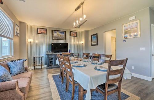 Sparks House | Air Racing Decor, Hot Tub: Sparks Home!