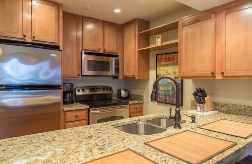 Green Meadows Condo | All-Inclusive luxury condo close to downtown Boulder Colorado