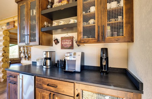 Alma House | Alma Mountain Getaway w/Private Hot Tub & Views