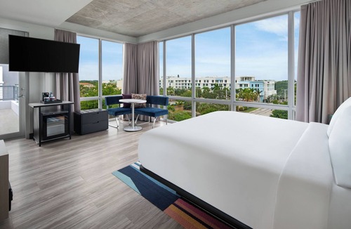 Delray Beach Hotel | Aloft by Marriott Delray Beach