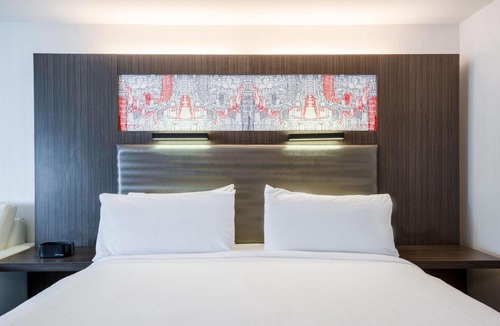 Heritage District Hotel | Aloft by Marriott Sunnyvale