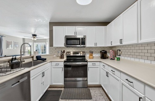 Edwards Apartment | Alpine Escape | Pool, Hot Tub & Mountain Access