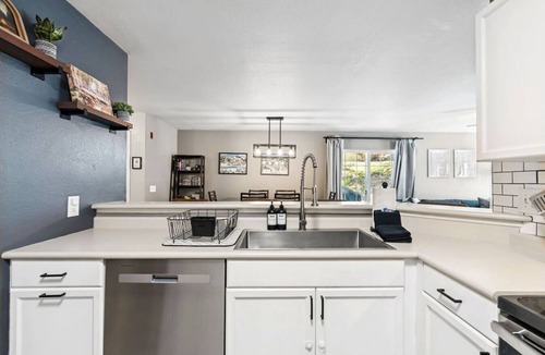 Edwards Apartment | Alpine Escape | Pool, Hot Tub & Mountain Access