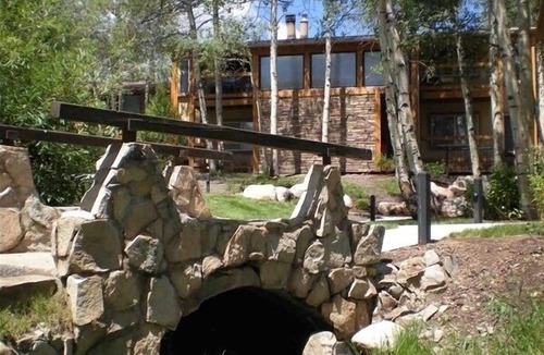 Snowmass Village Condo | Alpine Retreat-Best Pricing Available-Ski-in/Ski-Out Access