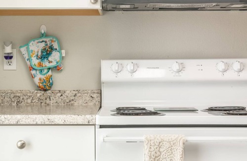 Cimarron Hills Condo | ❂ Amazing Townhouse! 2 BR, 1.5BA, Sleeps 5 w/AC! ❂