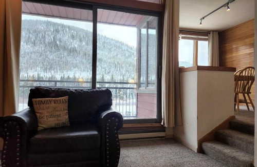 Lakeside Village Hotel | Amazing Views in Keystone