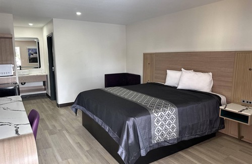 El Rancho Hotel | Americas Best Value Inn Pico Rivera Los Angeles E