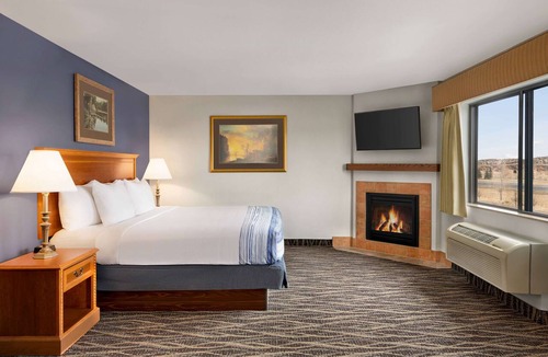 Laramie Hotel | AmericInn by Wyndham Laramie Near University of Wyoming