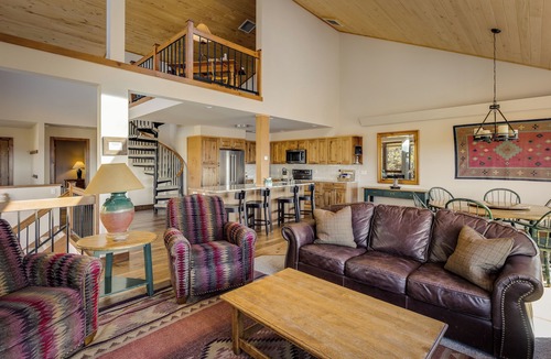 Steamboat Springs House | An Easy 3-Minute Walk to the Slopes!