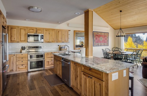 Steamboat Springs House | An Easy 3-Minute Walk to the Slopes!