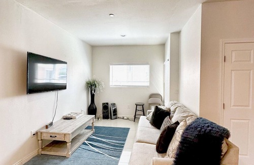 Westminster House | Anaheim convention center, Westminster, Disneyland, little Saigon home sleep 14