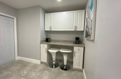 Hollywood Apartment | Annas Peaceful mini Luxury suite