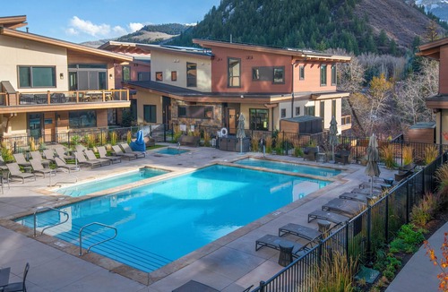 Avon Condo | Après on the River | Ski In/Out at ONE Riverfront | Unparalleled Convenience