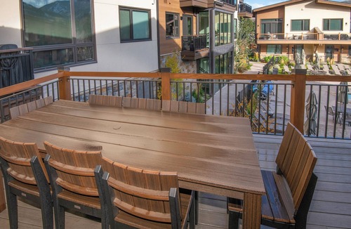 Avon Condo | Après on the River | Ski In/Out at ONE Riverfront | Unparalleled Convenience