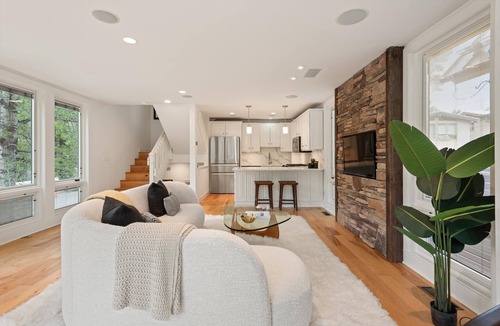 West End House | Apres on 6th | Serene 3BR Retreat with Hot Tub