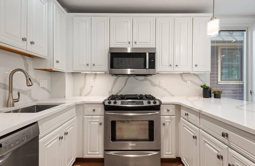 West End House | Apres on 6th | Serene 3BR Retreat with Hot Tub