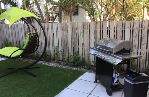 East Fort Lauderdale Apartment | Apt. # 1 Bermuda Blue Beach Club - (1/1)