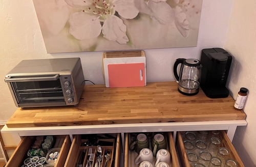 Jacoby Creek Apartment | Arcata Forest Retreat: Peaceful Redwood Suite 5 min to Downtown Arcata w Firepit