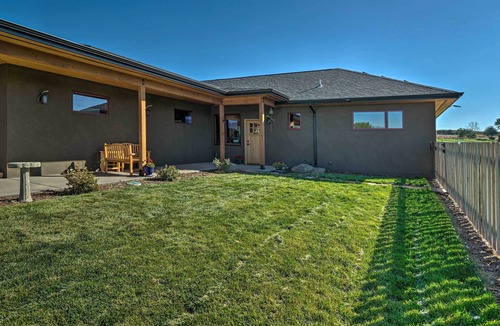 Canon City House | Arkansas River Valley Casita: 9-Acre Hayfield!