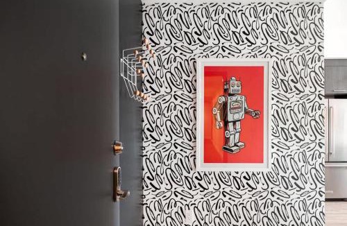 Highland House | Art-Inspired Loft with Mountain View - Zuni Lofts