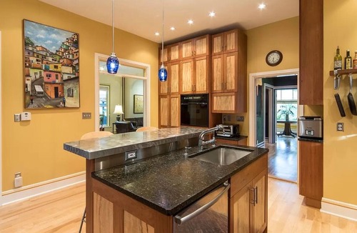 Whittier House | Artist's Serene Mapleton Sanctuary