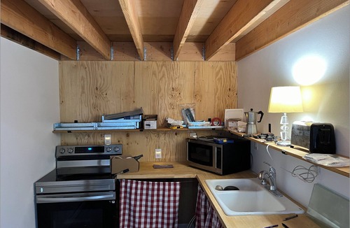 Huntington Beach Apartment | Artsy, classy beachside loft within walking distance of restaurants and bars.