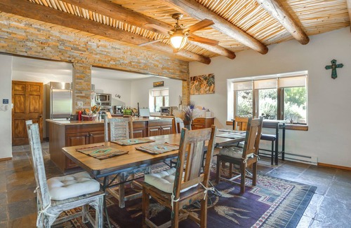 Canoncito Apartment | Artsy & Spacious Retreat w/Sauna in Santa Fe!