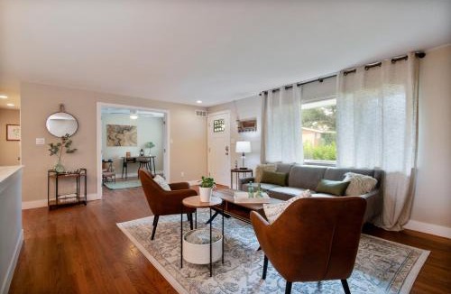 Allendale Area House | Arvada House for 11 with Backyard and Game Room