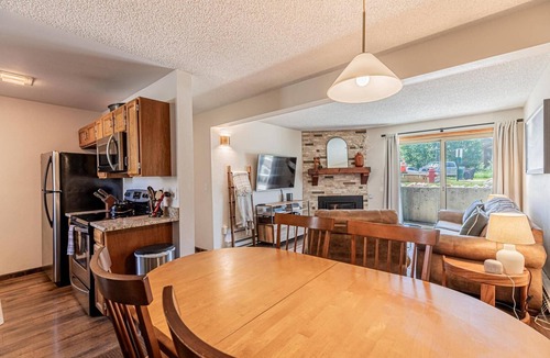 Steamboat Springs Condo | Ask About AC! Summer Pool, Walk to Resort & Steps to Free Bus-Hot Tub-Grill-W/D in Unit-Immaculate