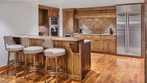 Downtown Apartment | Aspen Saint Regis Luxury 3 Bedroom Residence 5-Star Resort In World Class Destination
