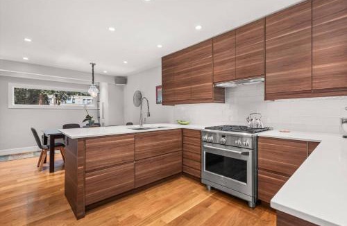 West End House | Aspen Villas/Bleeker Street Townhome 2 plus Den