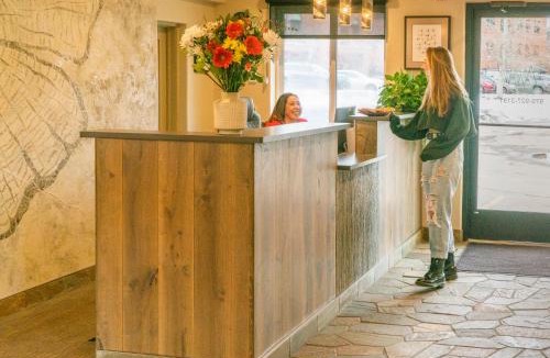 Basalt Hotel | Aspenalt Lodge