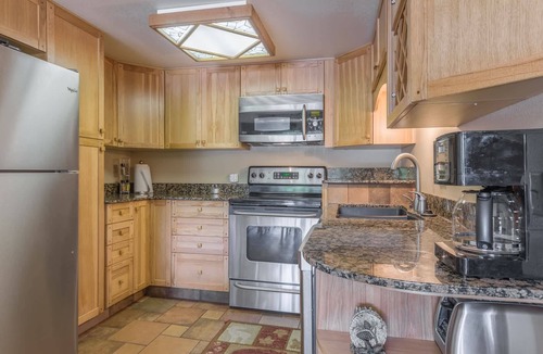 Brian Head Apartment | Aspens 5B-Cozy Condo right across from Giant Steps