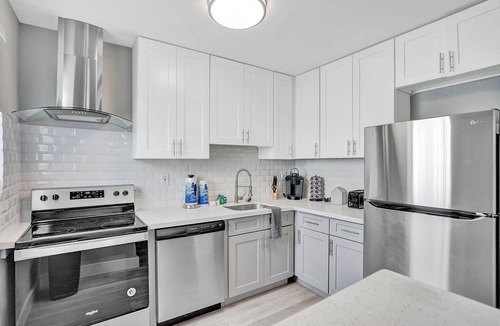 West Avenue Apartment | Astoria Suite 2BD/2BA Miami Beach Lincoln Casa