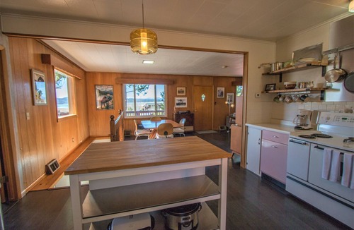 Grand Lake House | Aug. 8-18 open INCREDIBLE VIEWS Huge Deck