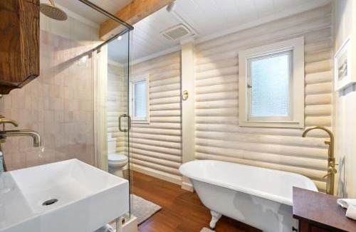 Tahoe Paradise House | Augies Authentic Log Cabin Pets Welcome