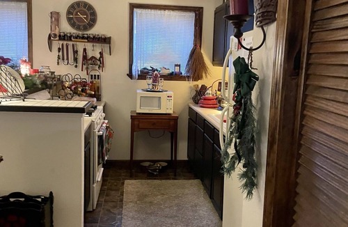 Oberlin Cottage | Aunt Connie's Cottage