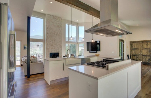 Eagle-Vail House | Avon Vacation Rental w/Hot Tub & Mountain Views!