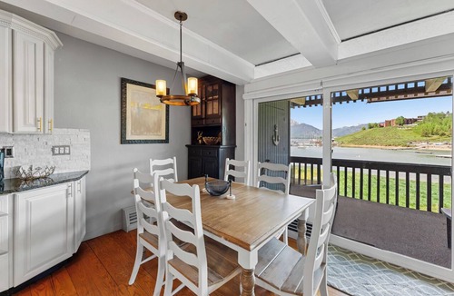 Dillon Apartment | Awc105d3