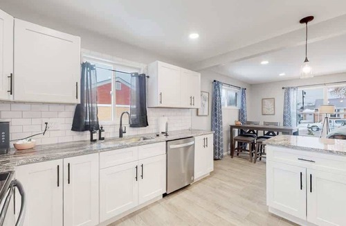 Twin Lakes House | Awesome Two Bedroom Family Upper Unit in Denver