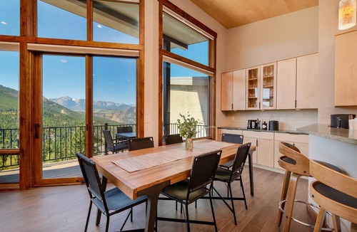 Windcliff Estates House | Azure Vista Vacation Home at Windcliff by RedAwning