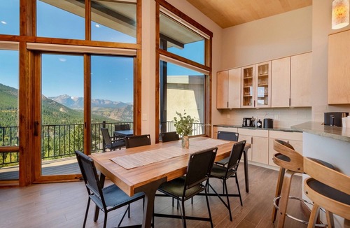 Windcliff Estates House | Azure Vista Vacation Home at Windcliff