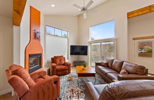Moab South Valley House | B1- Hidden Valley Villa - Large Patio - Pool and Hot Tub