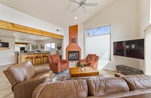 Moab South Valley House | B1- Hidden Valley Villa - Large Patio - Pool and Hot Tub