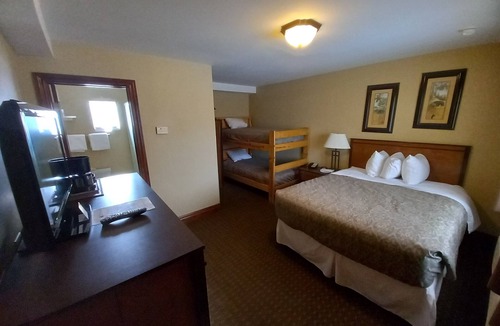 Norwood Hotel | BackCountry Inn